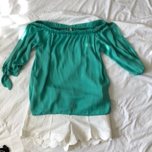 Off the shoulder slit 3/4 sleeve top